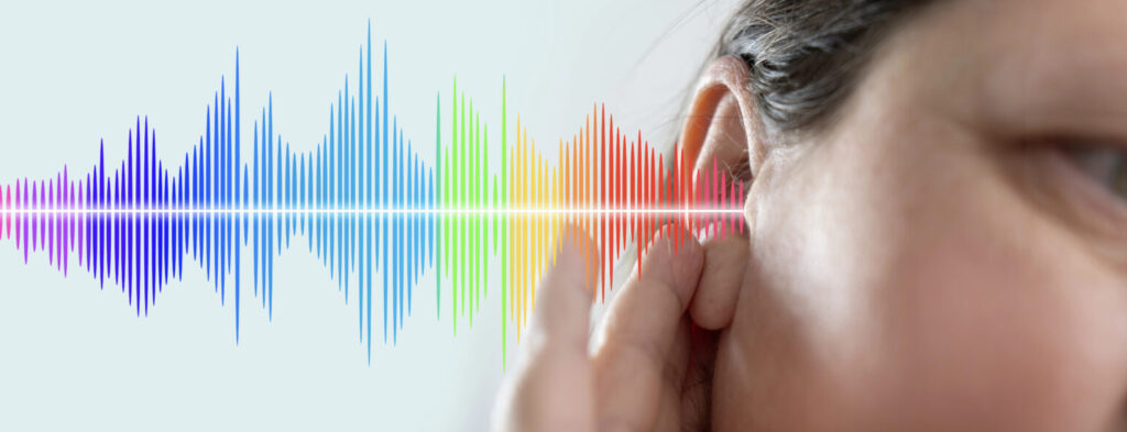 גלי קול צבעוניים חודרים לאוזן - טיפול טבעי בדלקות אזניים